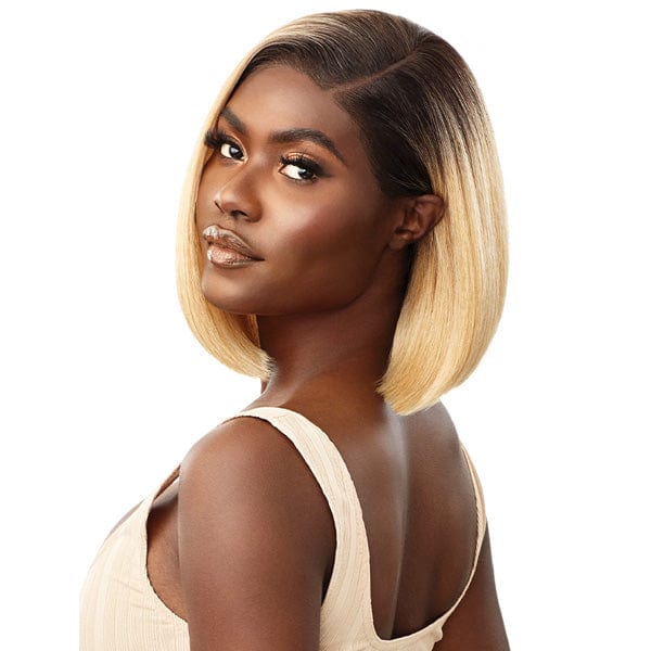 Outre Melted Hairline Synthetic Deluxe Wide HD Lace Front Wig - BREENA - Mose Wig
