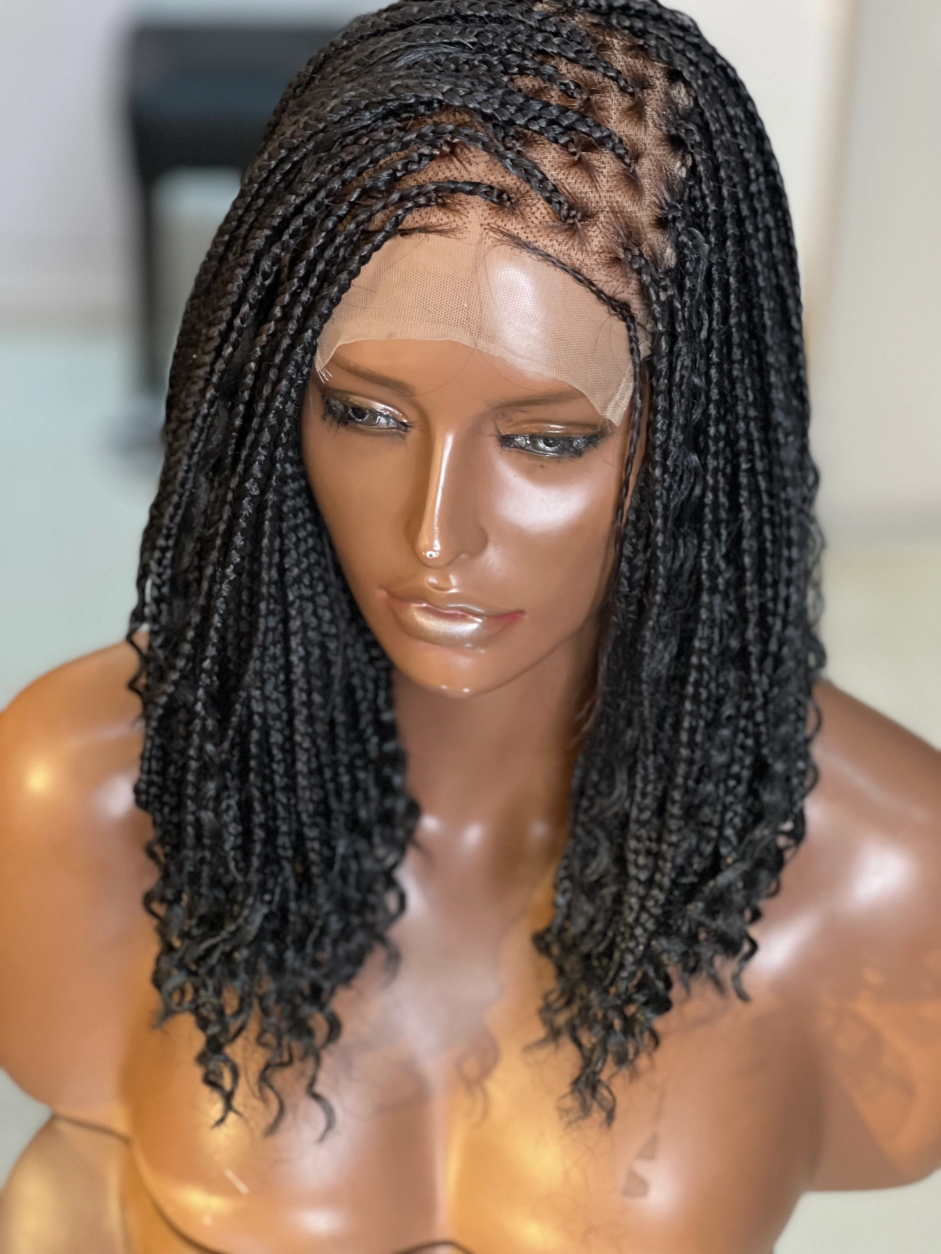 Simi Unit - Knotless Goddess bob wig - Mose Wig