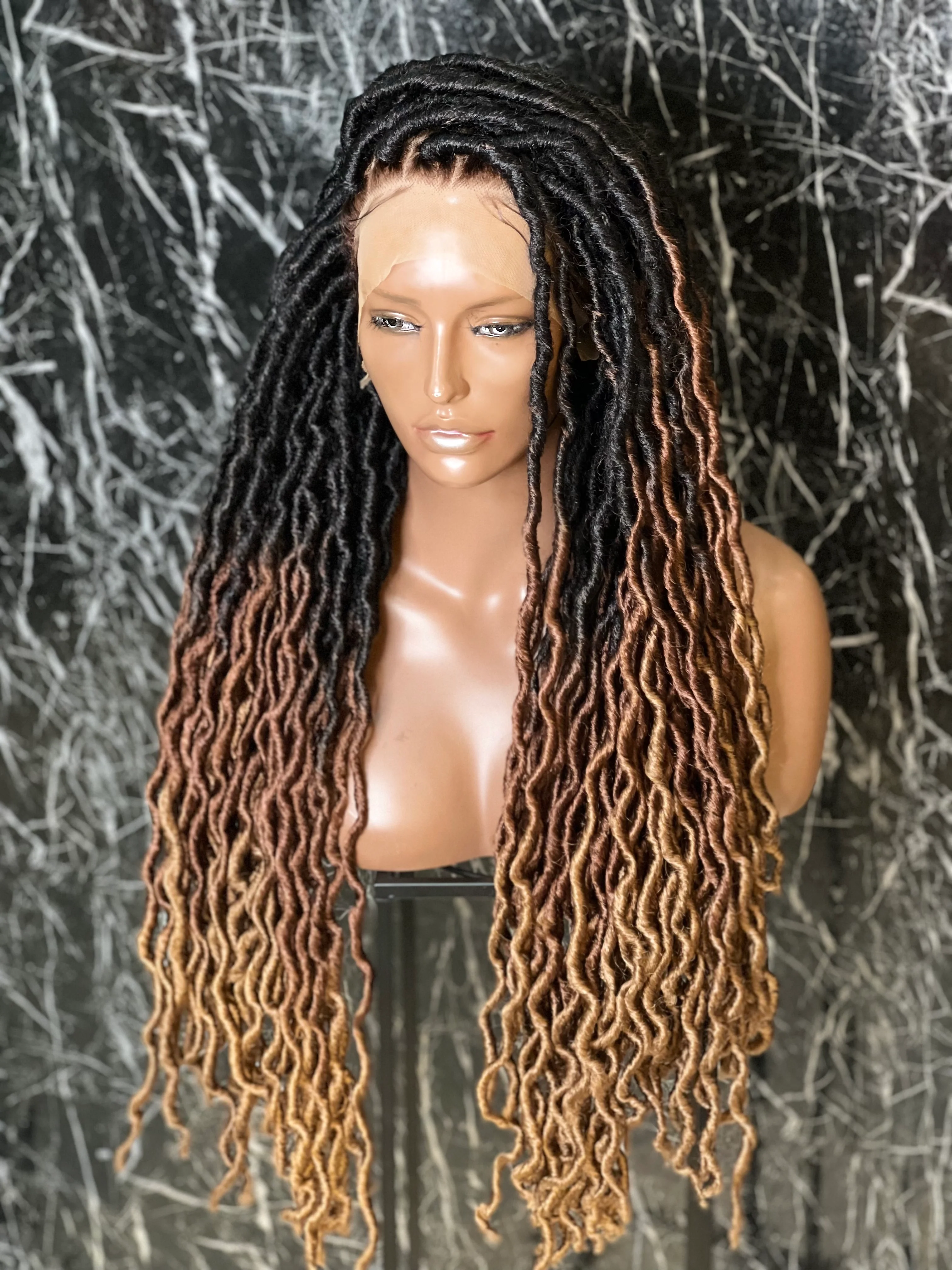 Sewa locs unit - Mose Wig